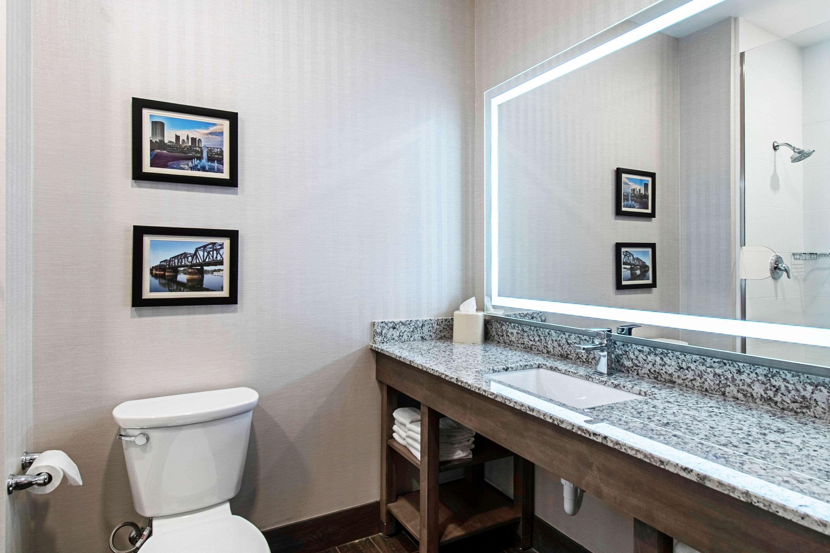 Comfort Suites Grove City - Columbus South Buitenkant foto