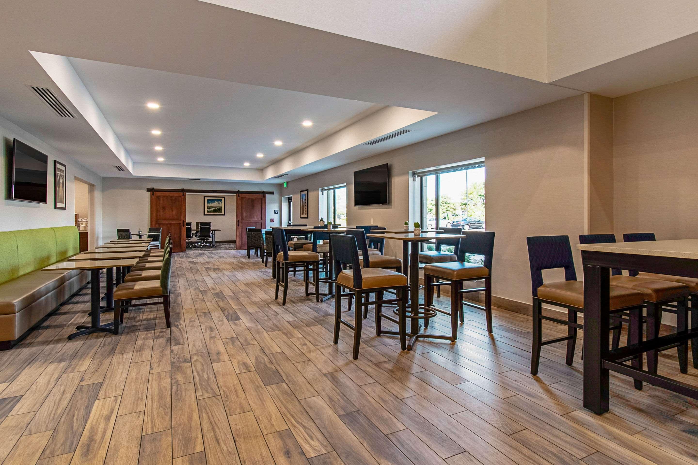 Comfort Suites Grove City - Columbus South Buitenkant foto