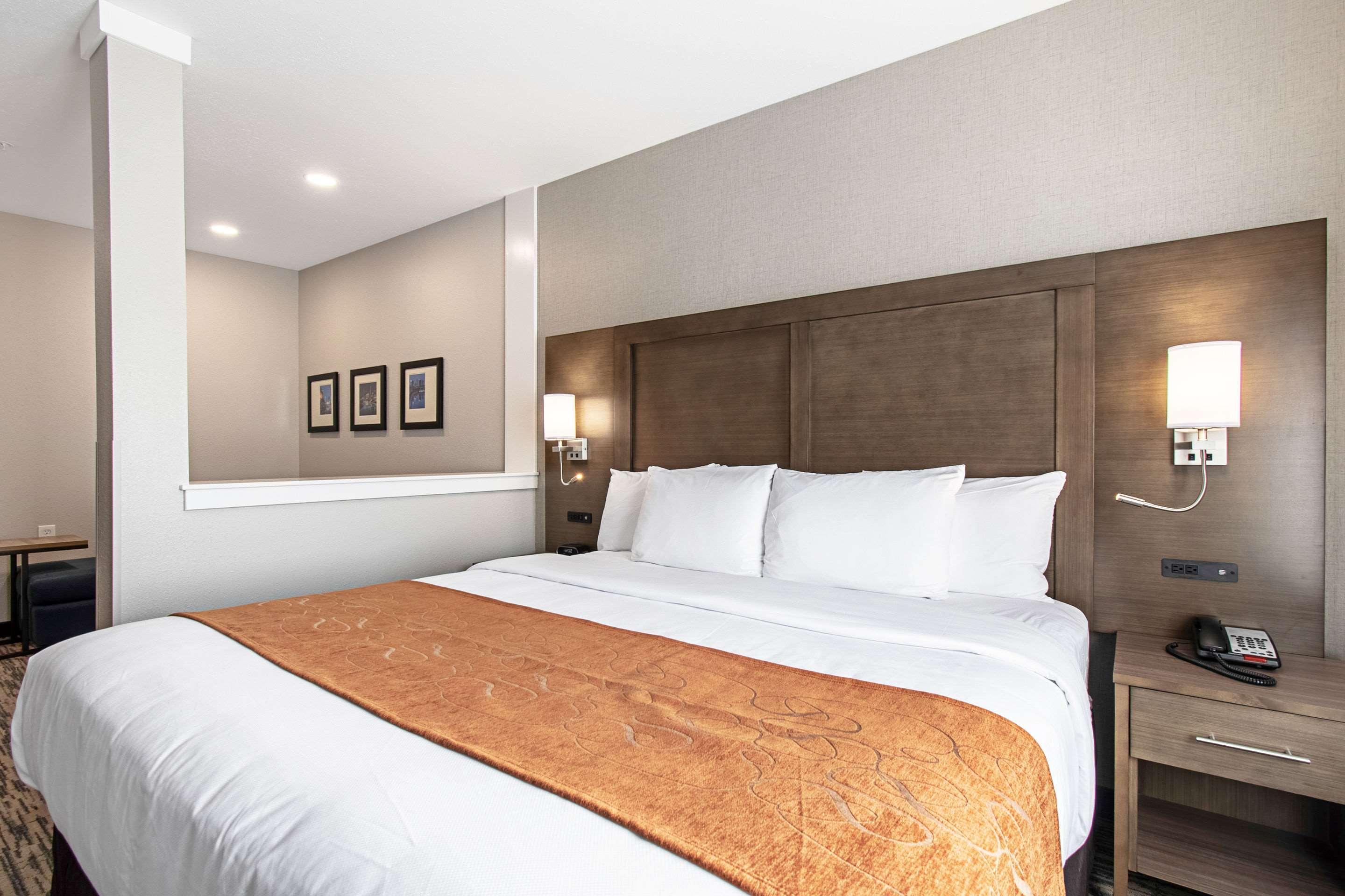 Comfort Suites Grove City - Columbus South Buitenkant foto