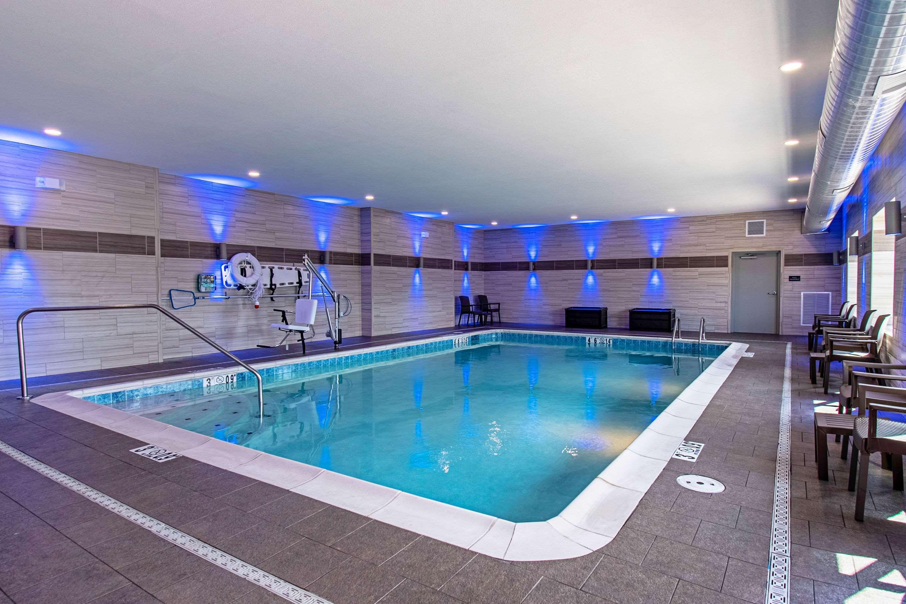 Comfort Suites Grove City - Columbus South Buitenkant foto