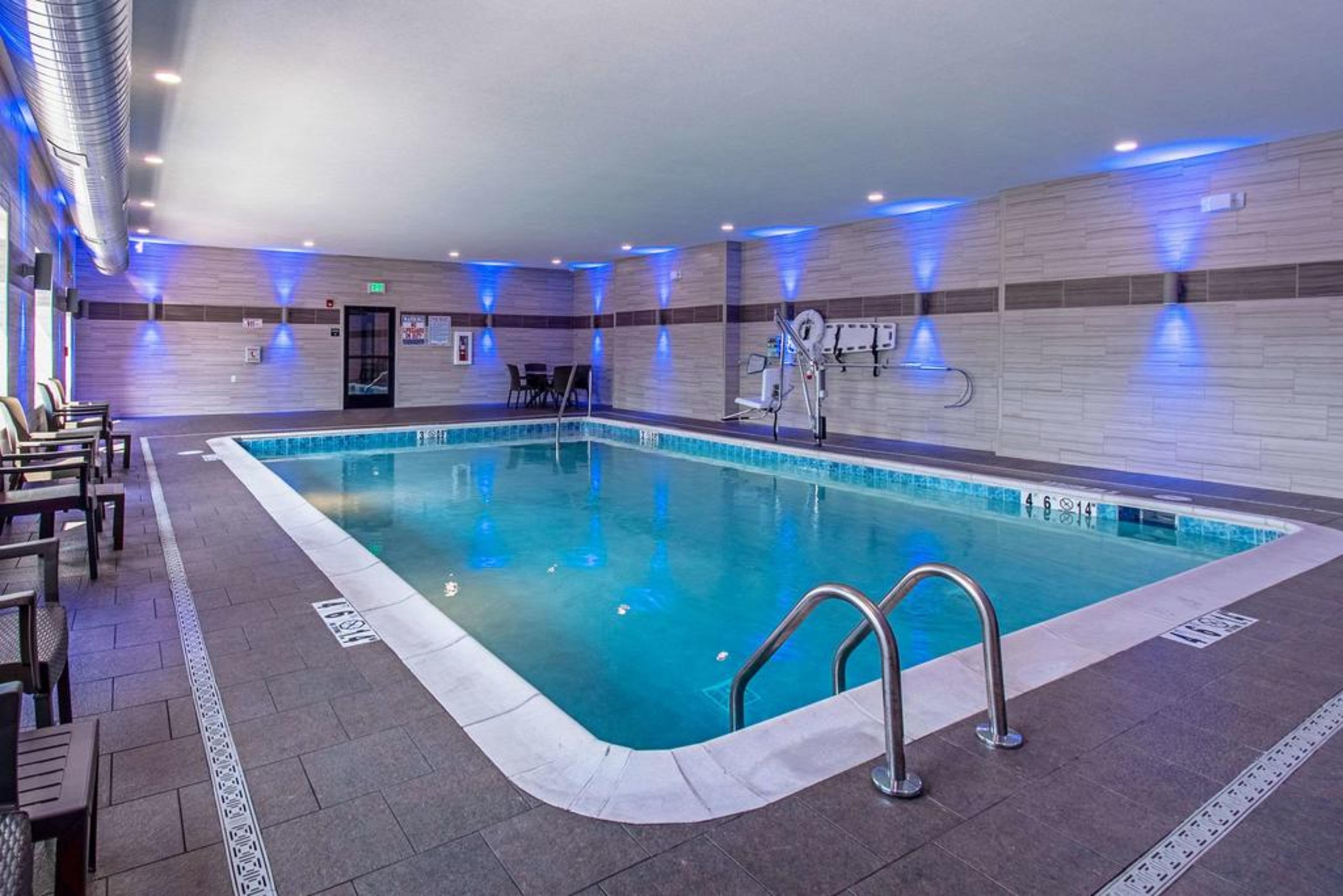 Comfort Suites Grove City - Columbus South Buitenkant foto
